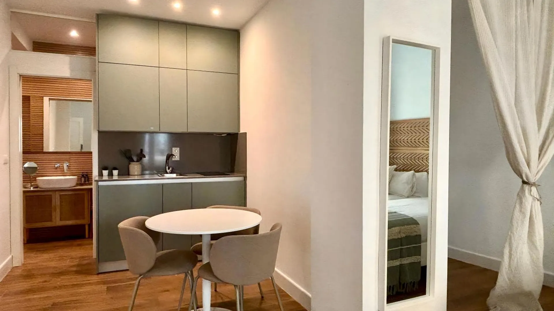 Eva Recommends Lineros Apartment Seville