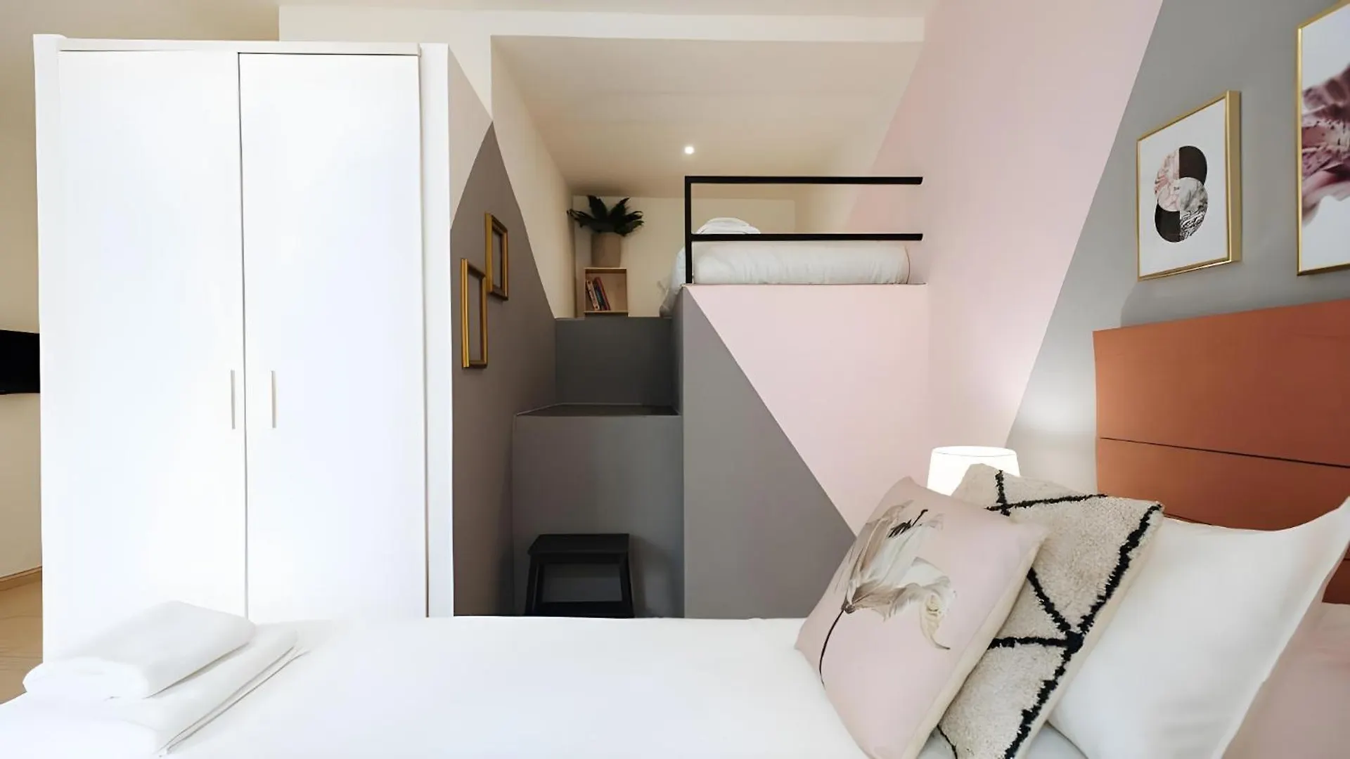 Eva Recommends Lineros Apartment Seville 0*,