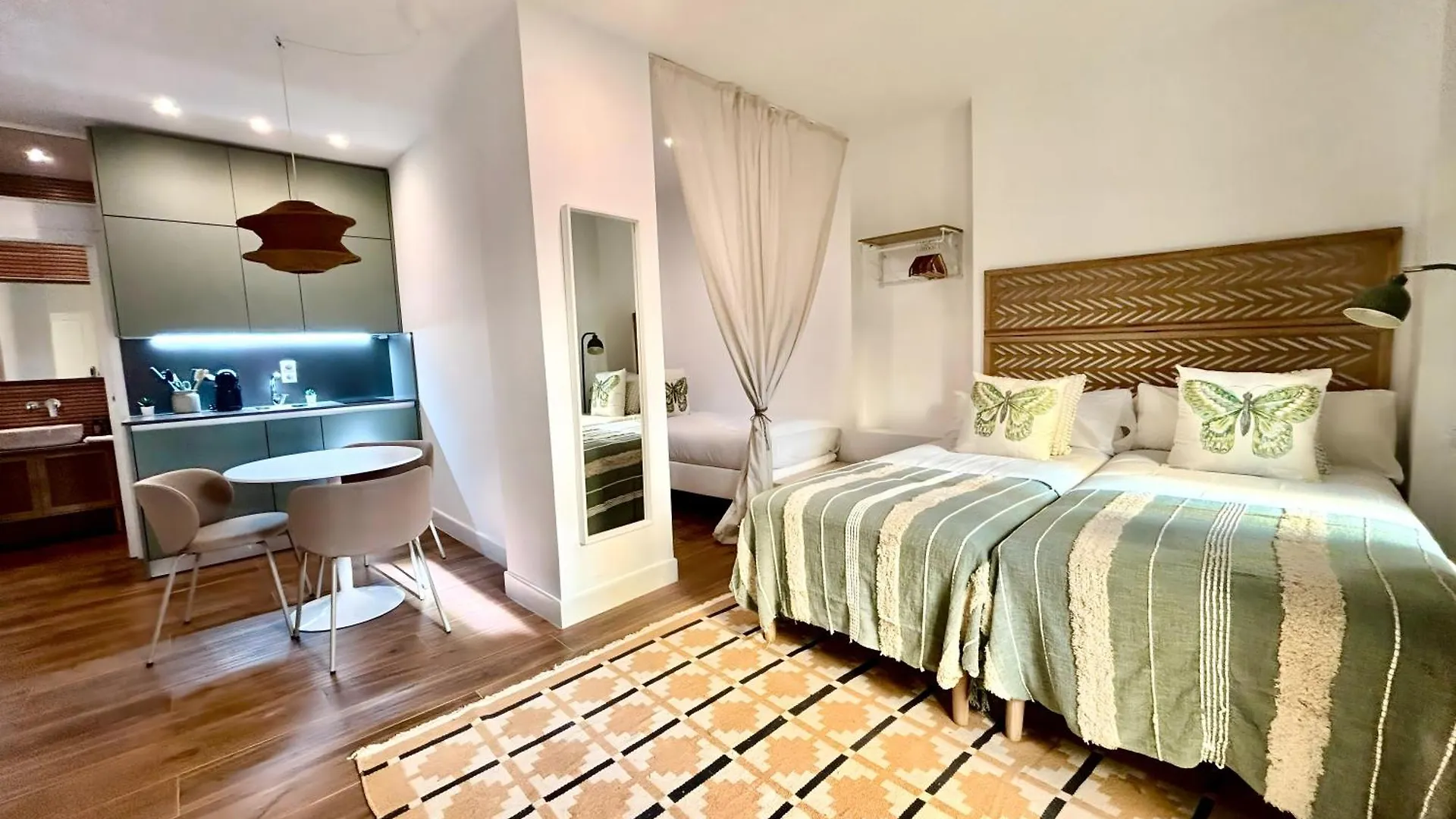 Eva Recommends Lineros Apartment Seville