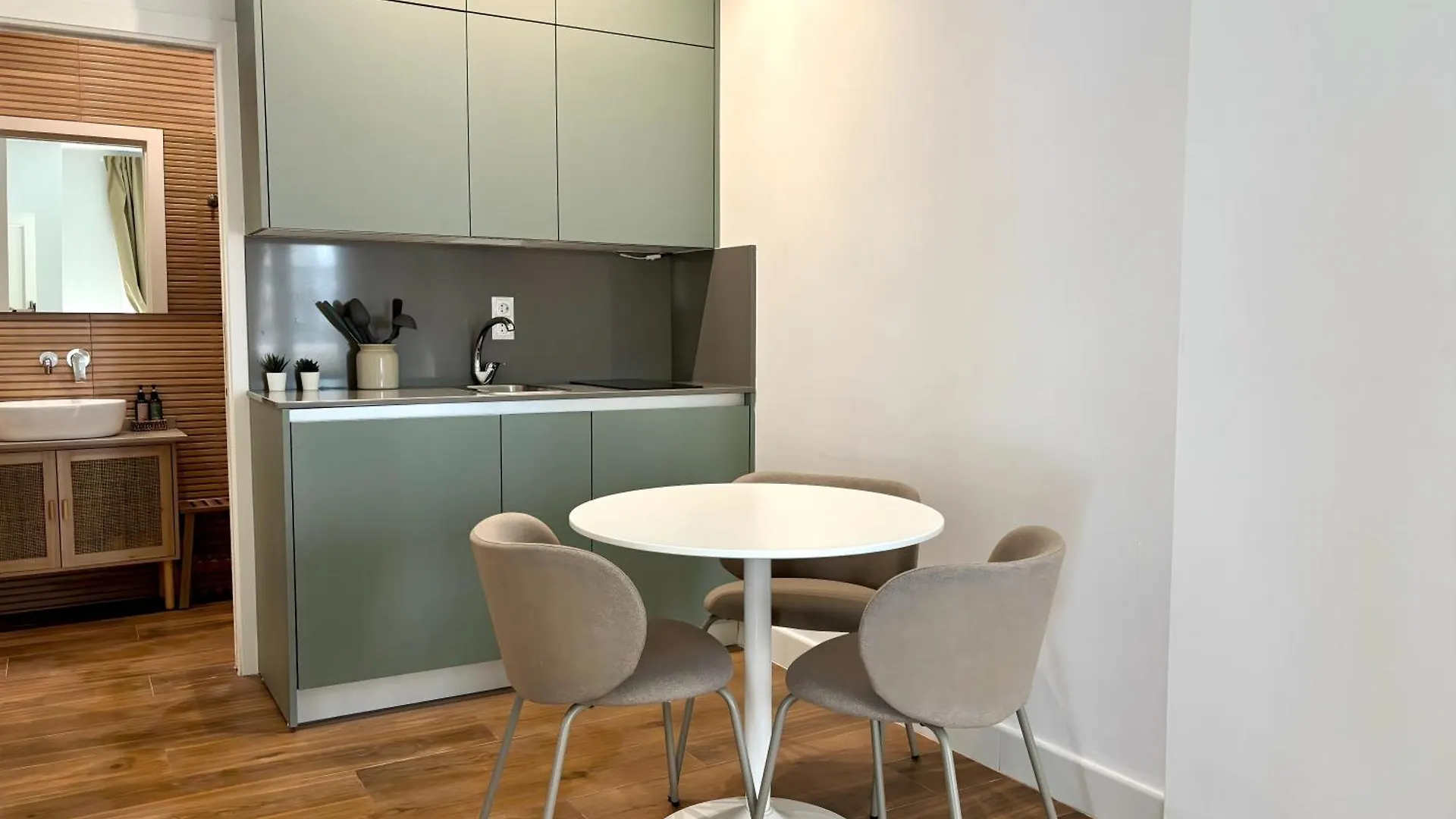 Eva Recommends Lineros Apartment Seville Spain