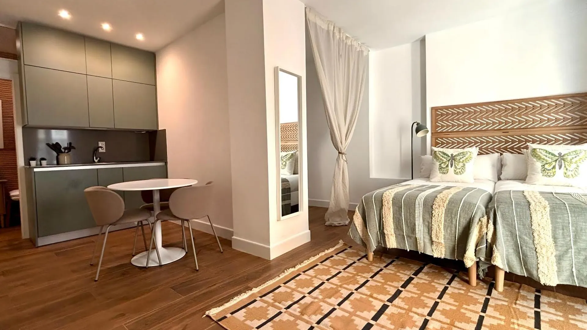 Eva Recommends Lineros Apartment Seville Spain
